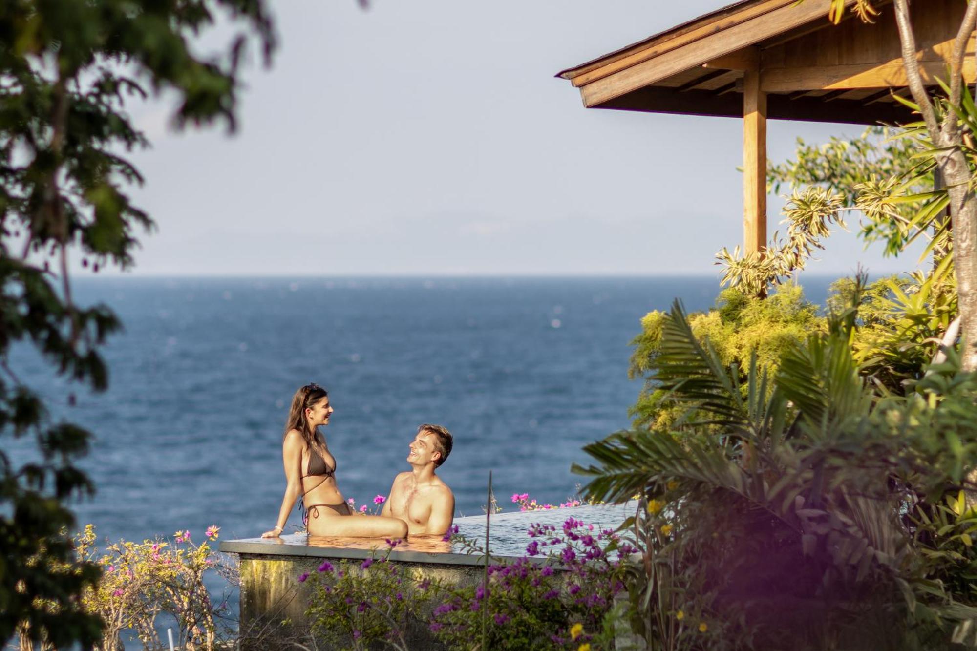 Semaya Beach Resort Tanglad Екстер'єр фото